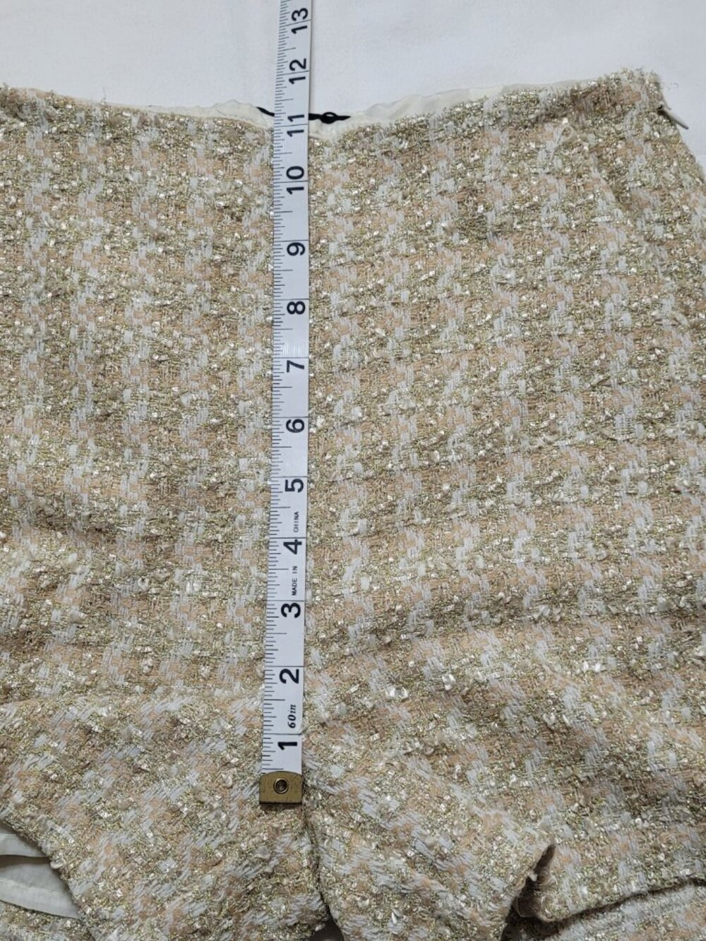 Express High Waisted Tweed Shorts Textured Metallic Gold Cream Size 00 Coquette - Picture 5 of 13